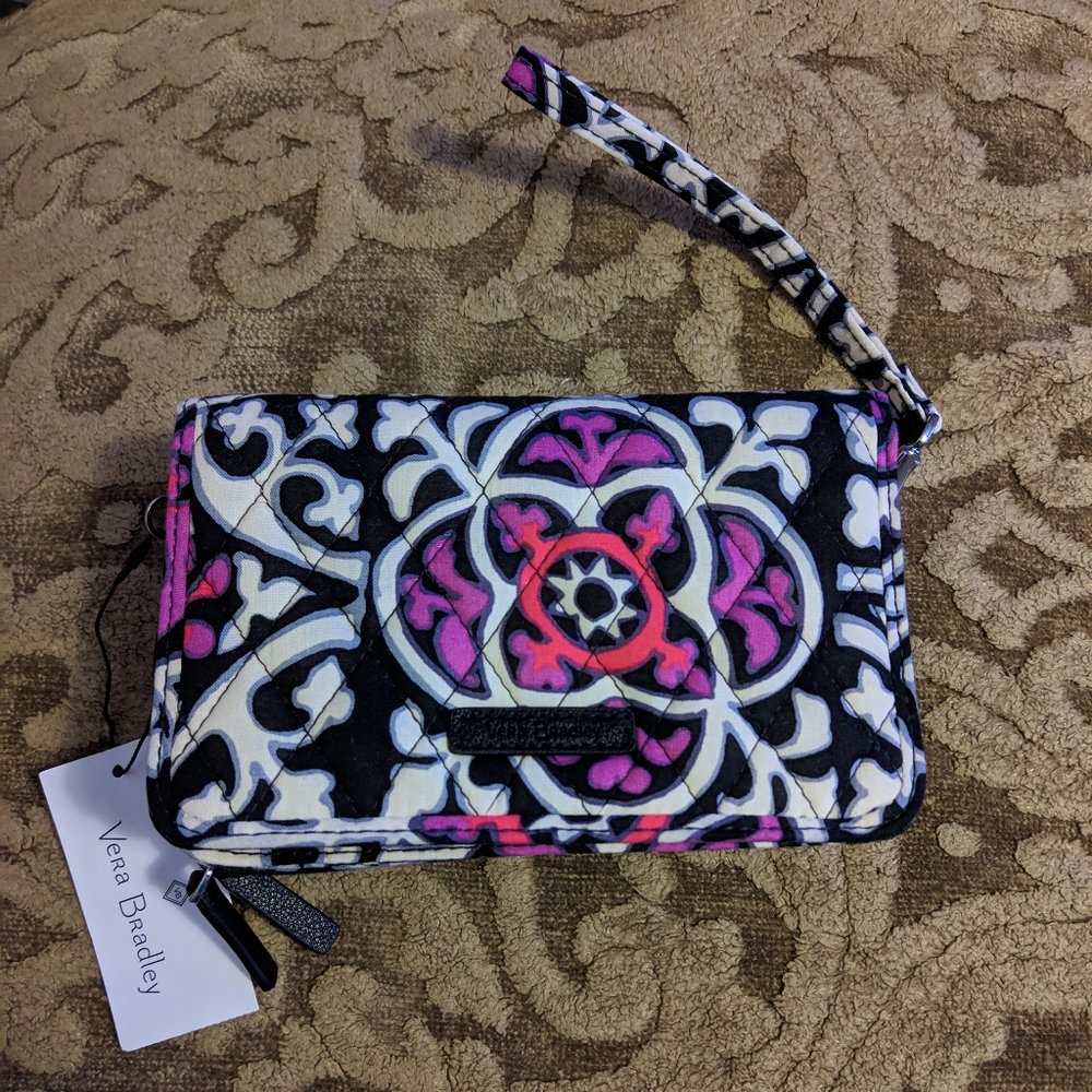 Vera Bradley RFID Crossbody Scroll Medallion